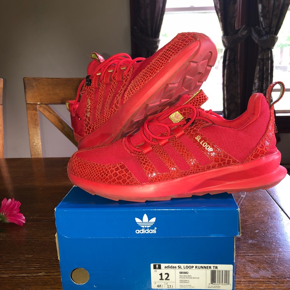 Adidas Sl loop size 12